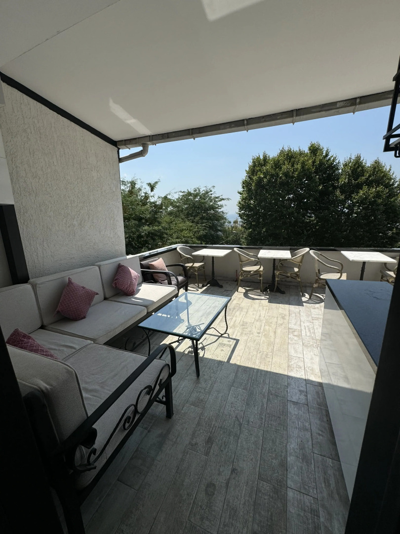 Photo - Arat Apartments