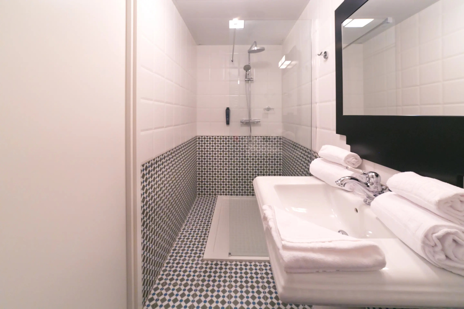 Foto - Best Western Hôtel Journel Saint-Laurent-du-Var Aéroport