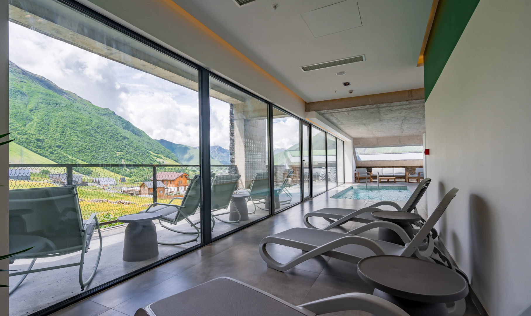 Photo - Step Inn - Kazbegi