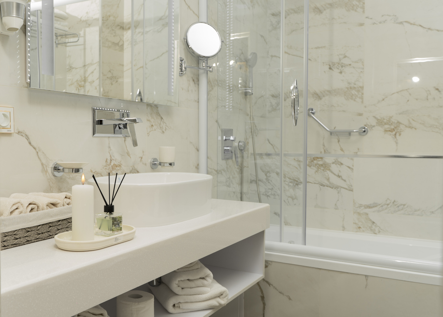 Photo - Dilimah Premium Luxury Hotel