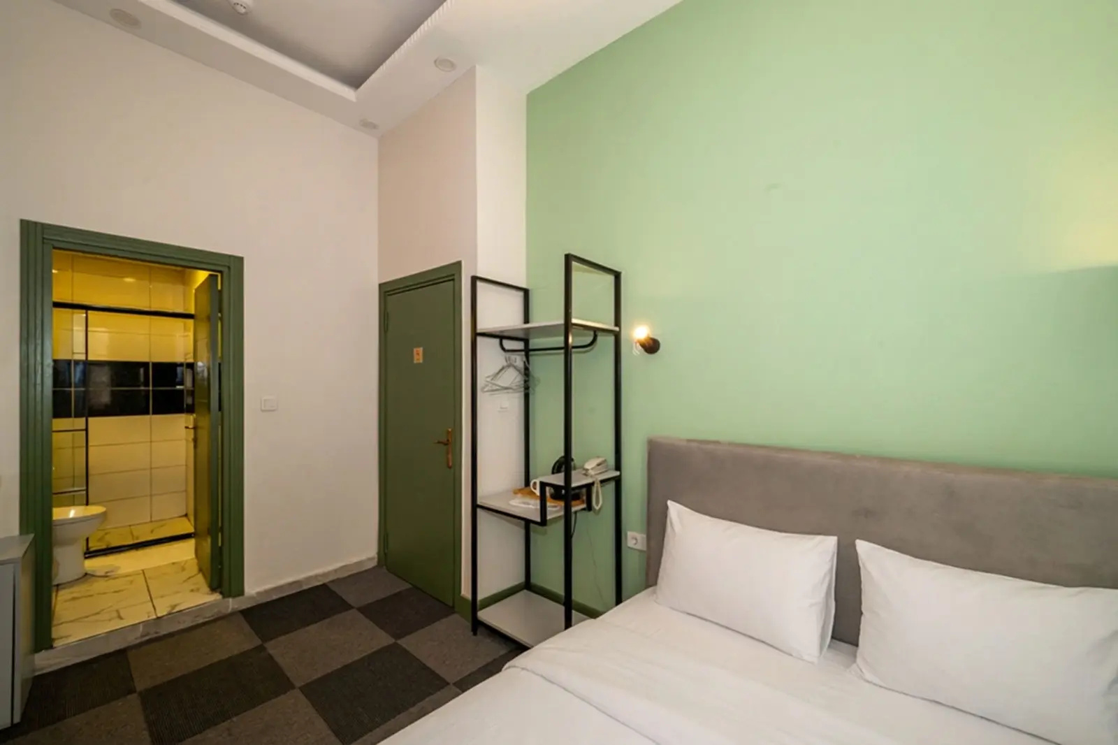 Photo - Rafinn Hotel