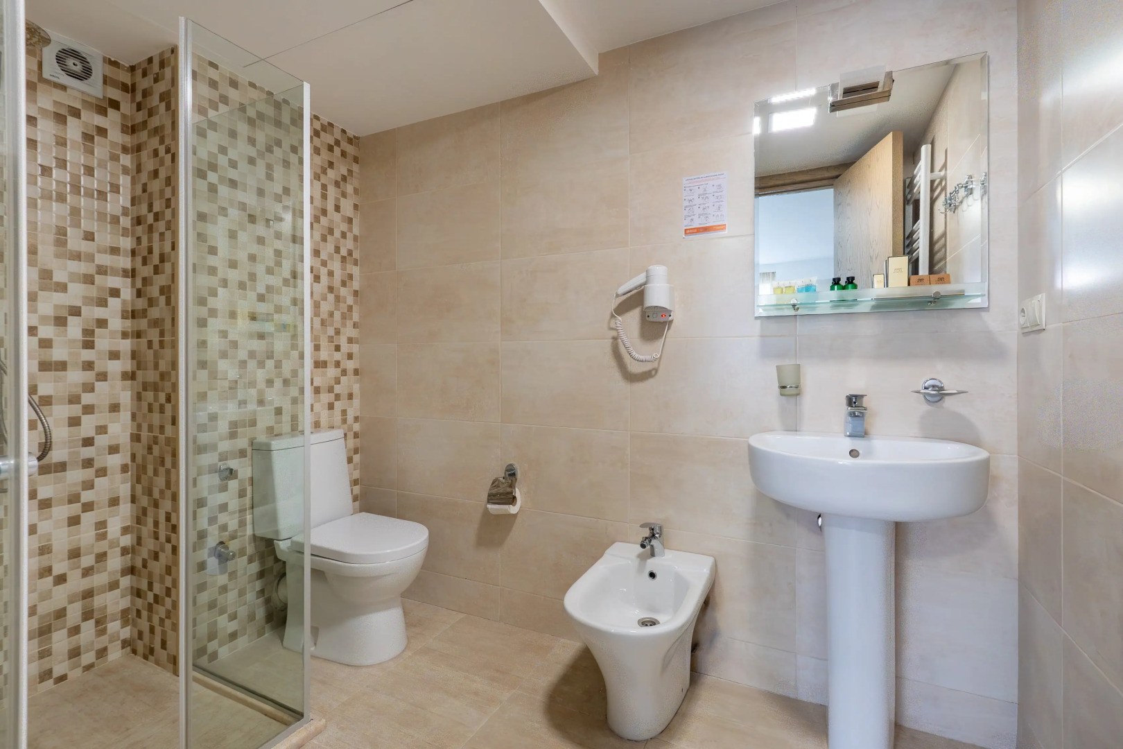 Foto - Hotel Somi Inn