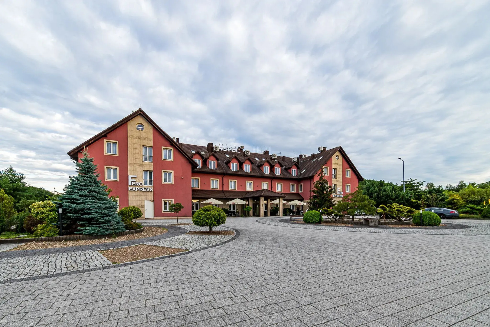 Foto - Hotel Fero Express POKOJE KLIMATYZOWANE AC