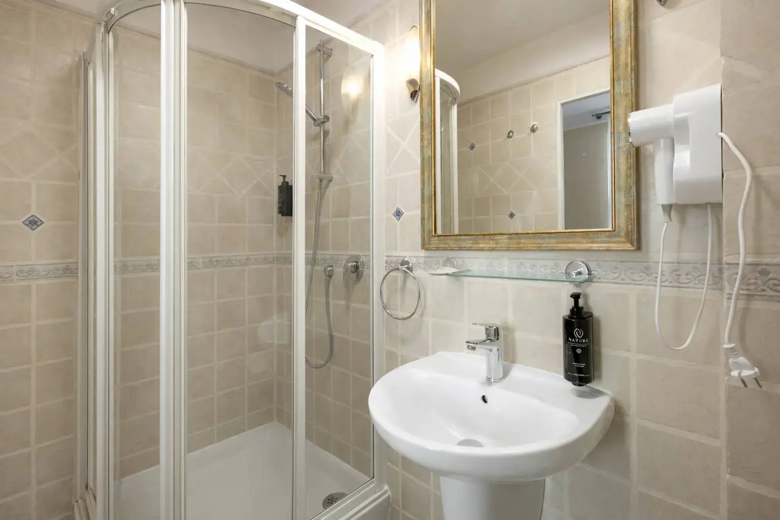 Photo - ROYAL ROOMS by WOW HOMES