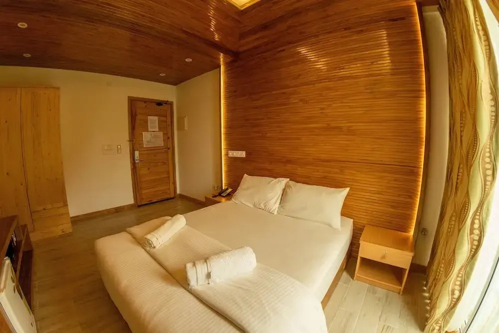 Foto - PERLA Dhangethi