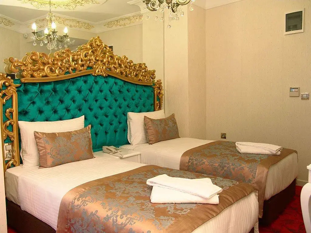 Photo - White Monarch Hotel