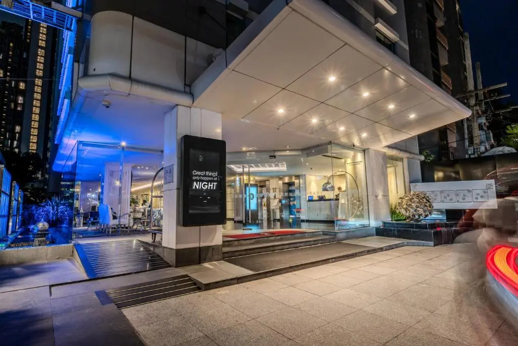 Photo - Night Hotel Bangkok