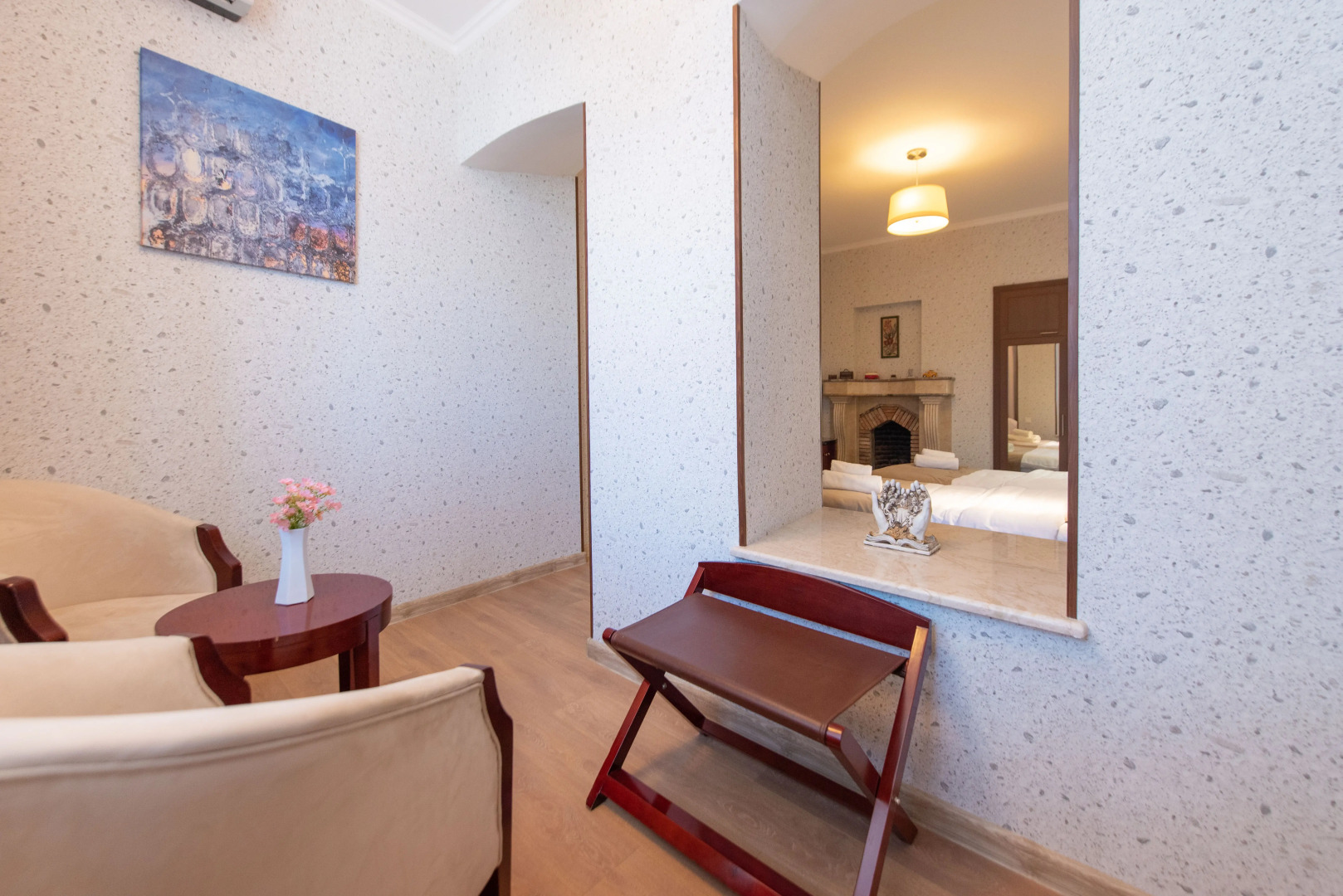 Photo - Kraveli Hotel