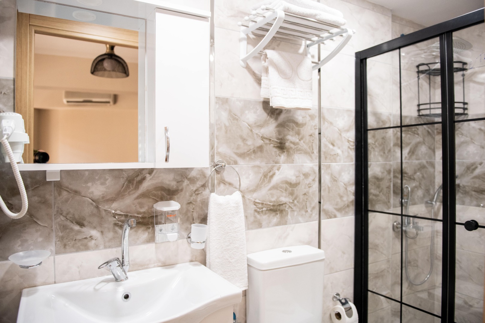 Photo - Galapera Hotel