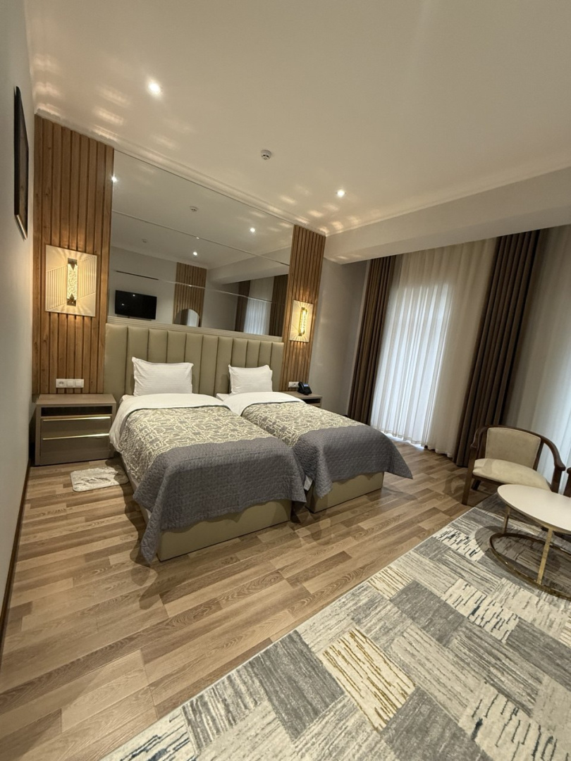 Foto - Karvon Plaza Hotel