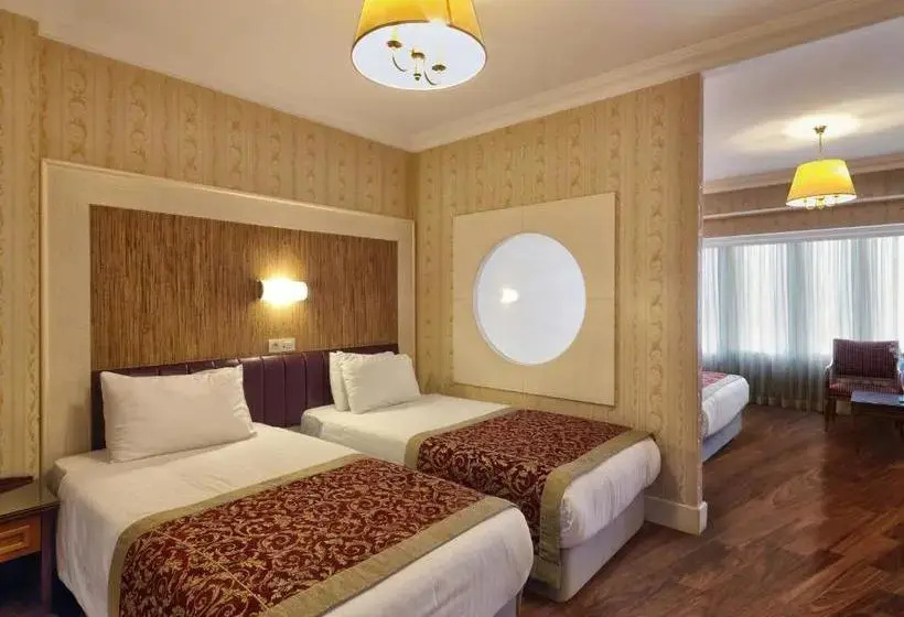 Photo - Taksim Metropark Hotel