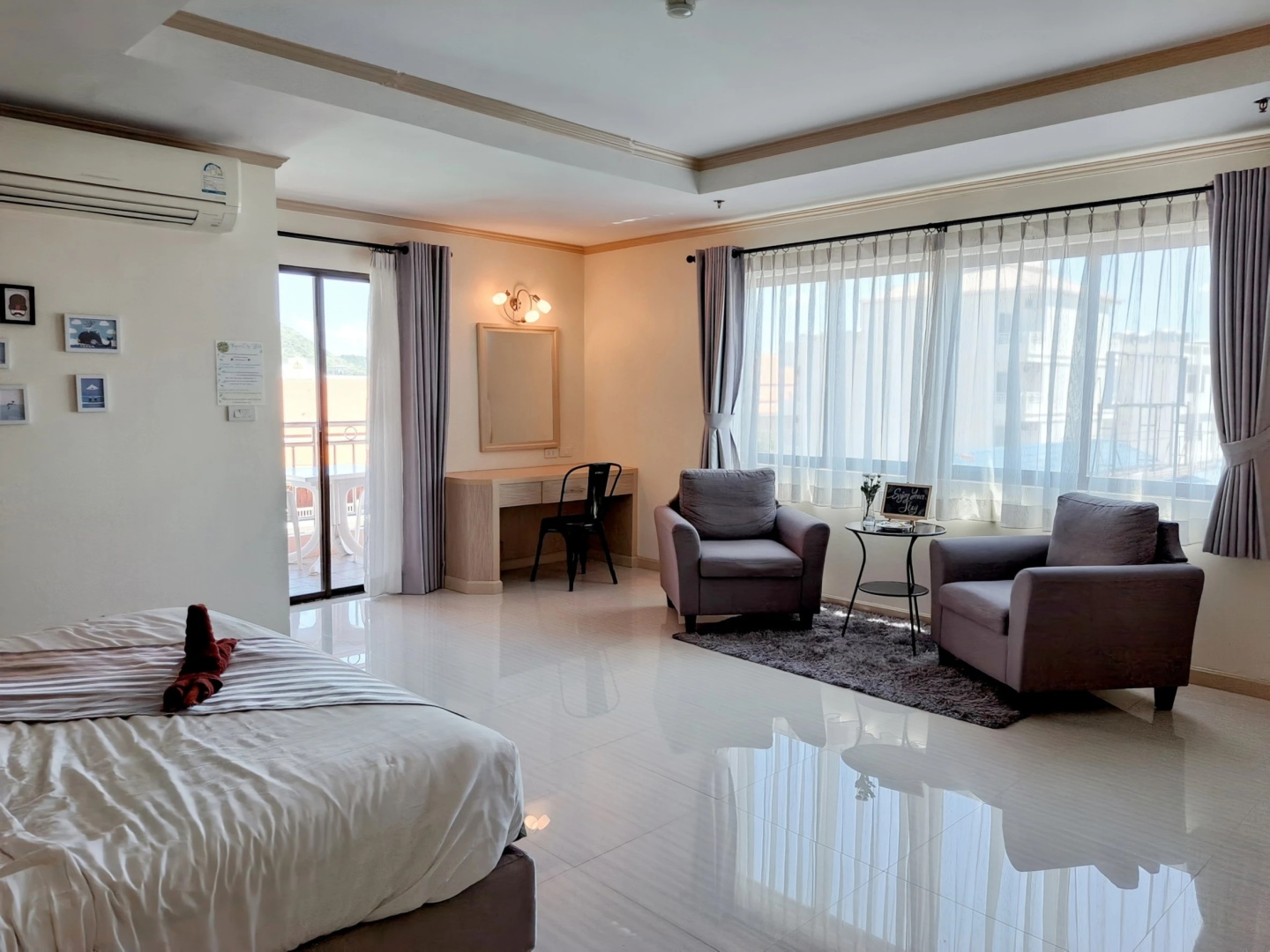 Photo - Thipurai city hotel