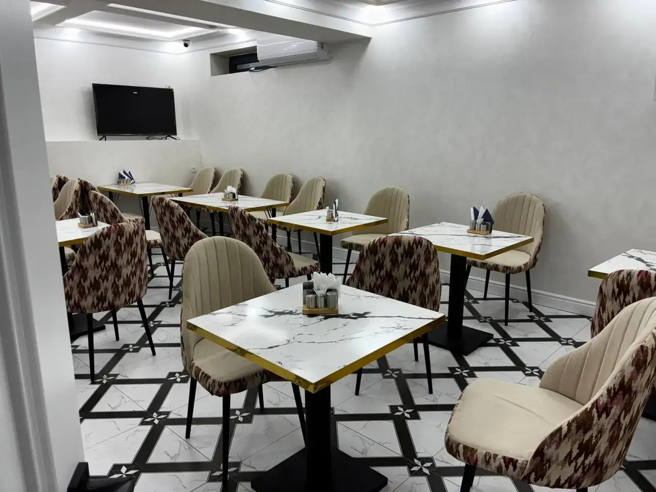 Photo - Donish Hotel