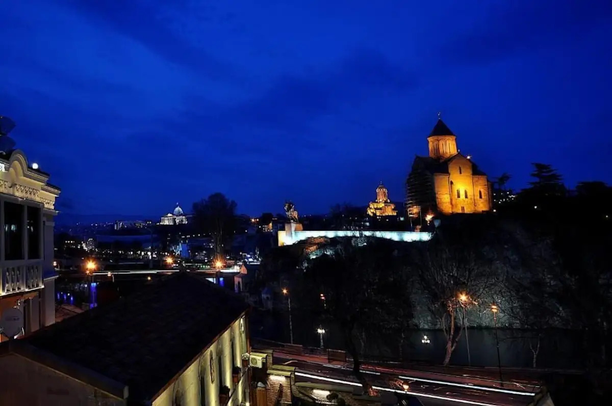 Foto - Tbil Inn Hotel