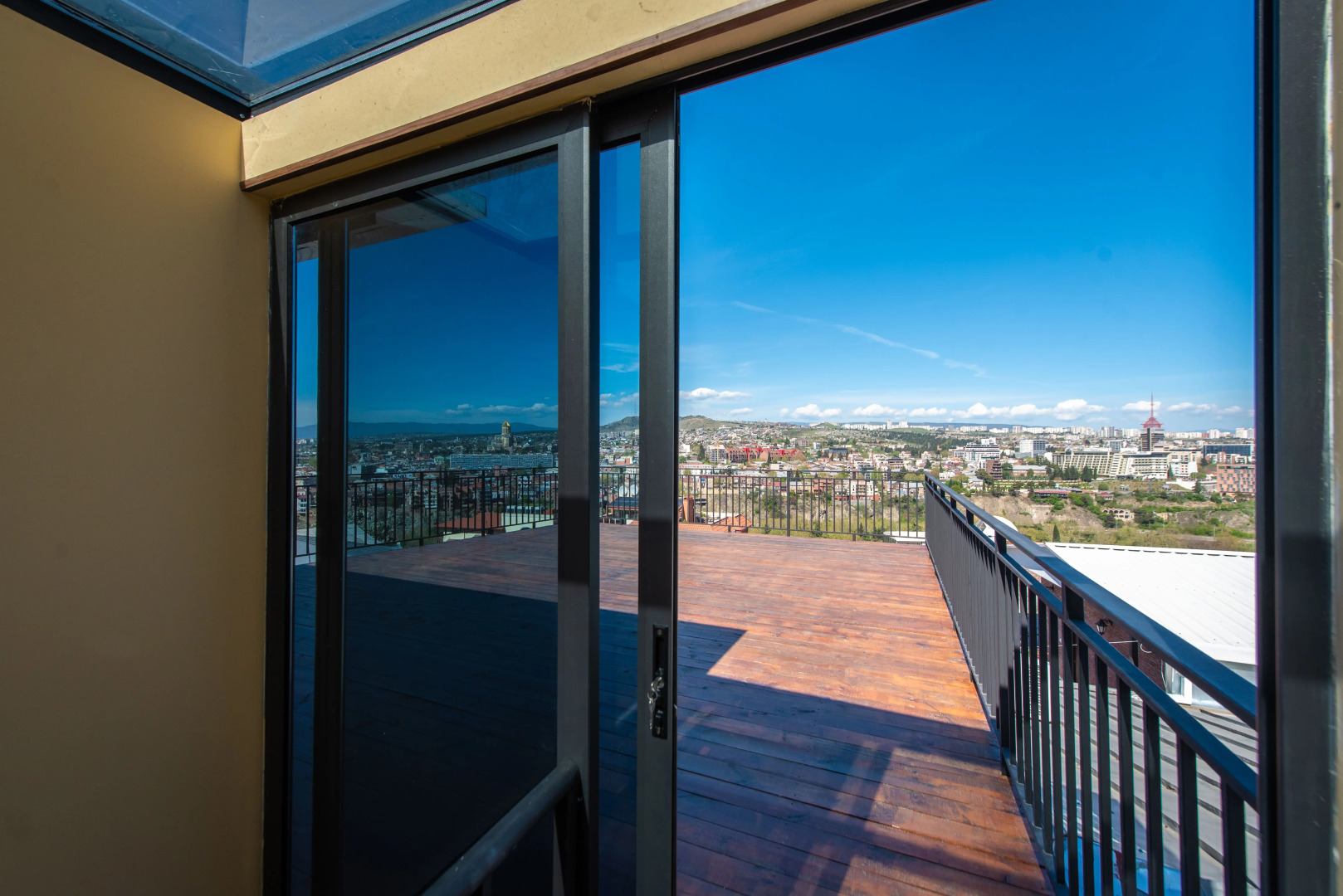 Photo - Kraveli Hotel