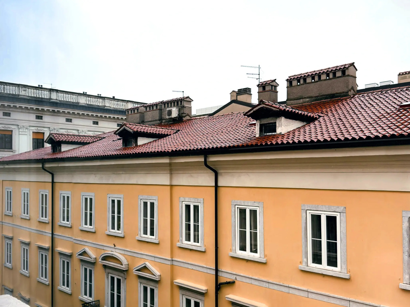 Foto - Bed and Chic art rooms