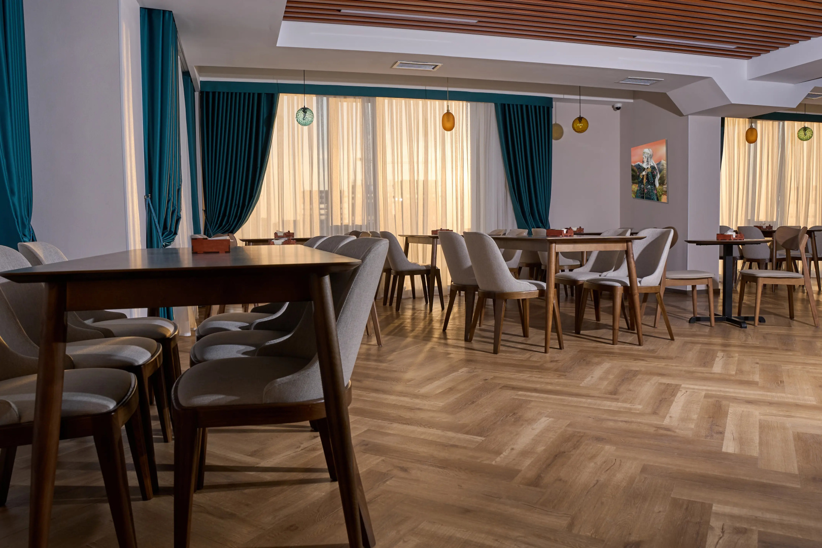 Photo - Crown Hotel