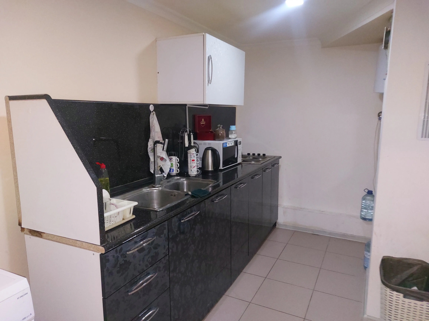 Photo - Hotel International