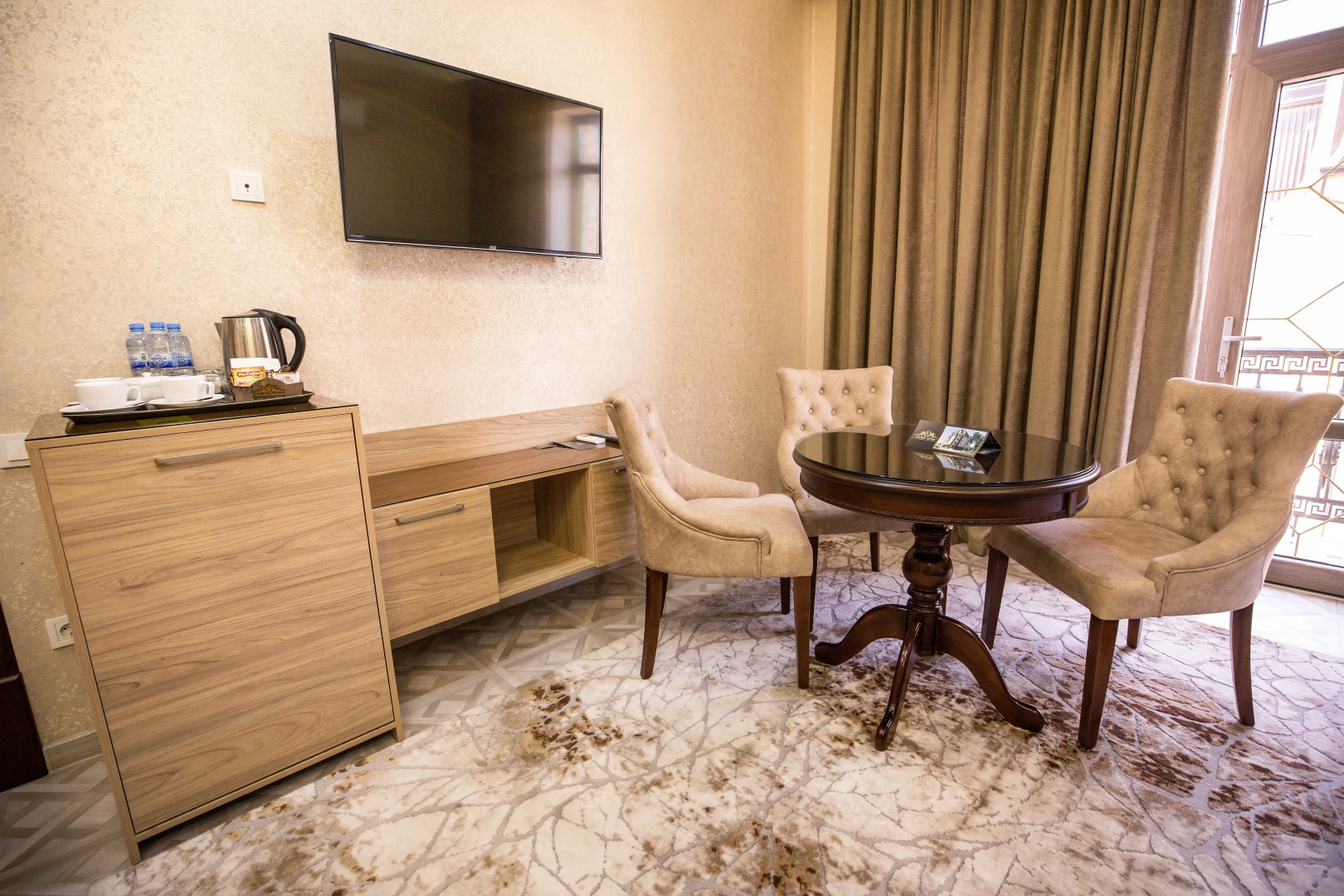 Photo - Leader Hotel