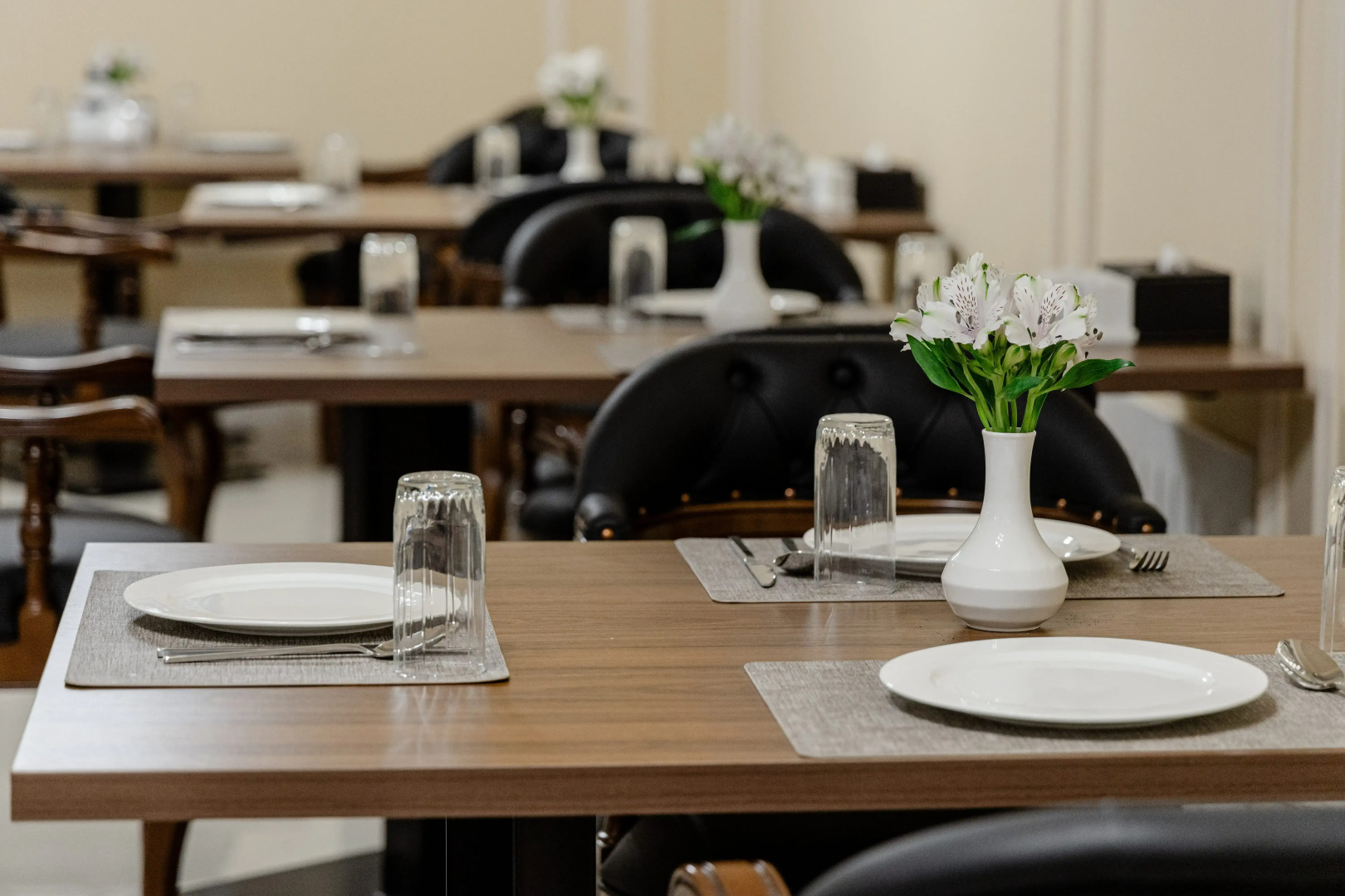 Photo - Astoria Plaza Hotel