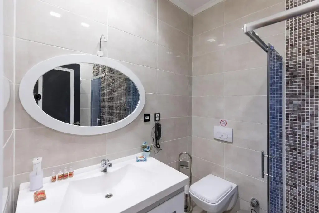 Photo - Dondar Hotel Formula 1 View