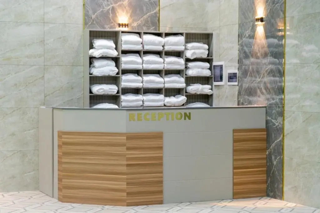 Photo - Karvon Plaza Hotel