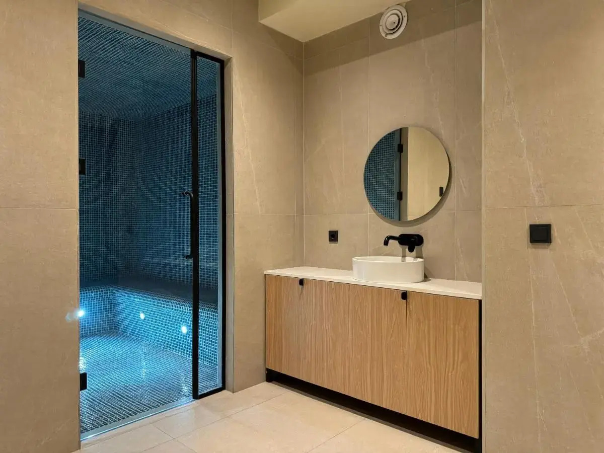 Foto - Design Hotel & Private Spa - Tbilisi Edition