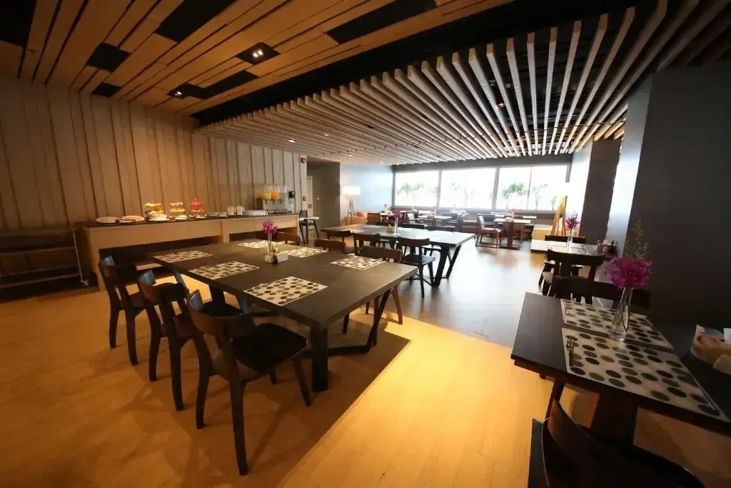 Photo - The Sun Xclusive