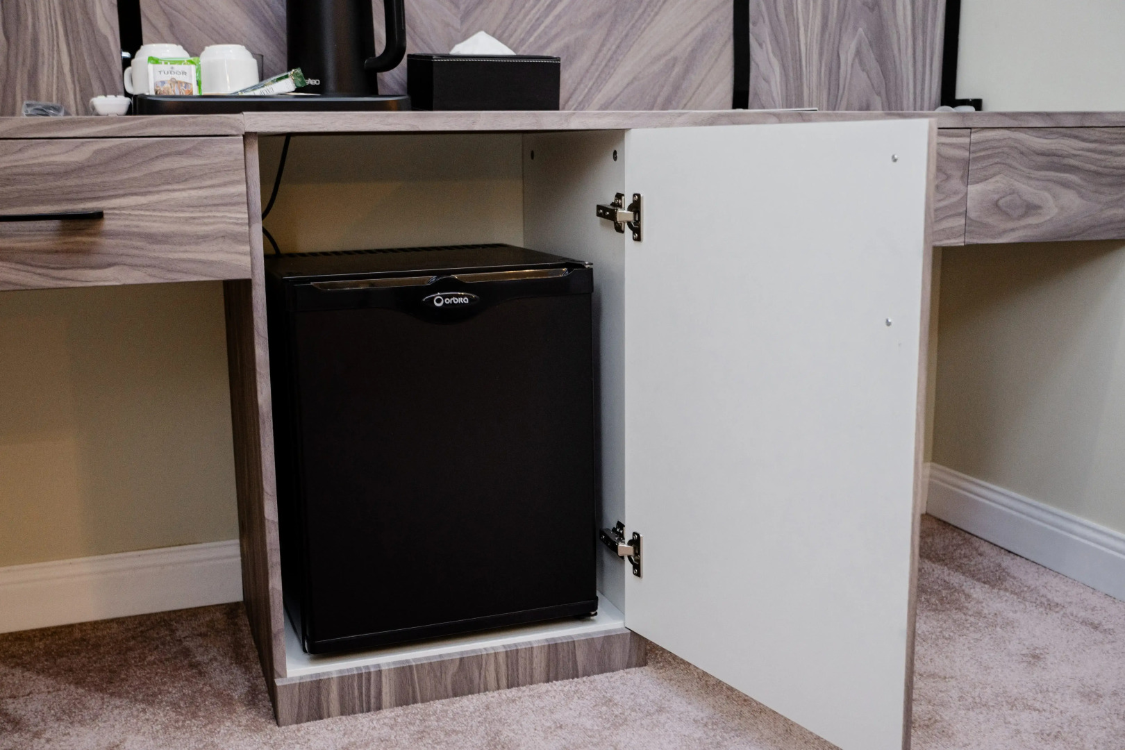 Photo - Astoria Plaza Hotel