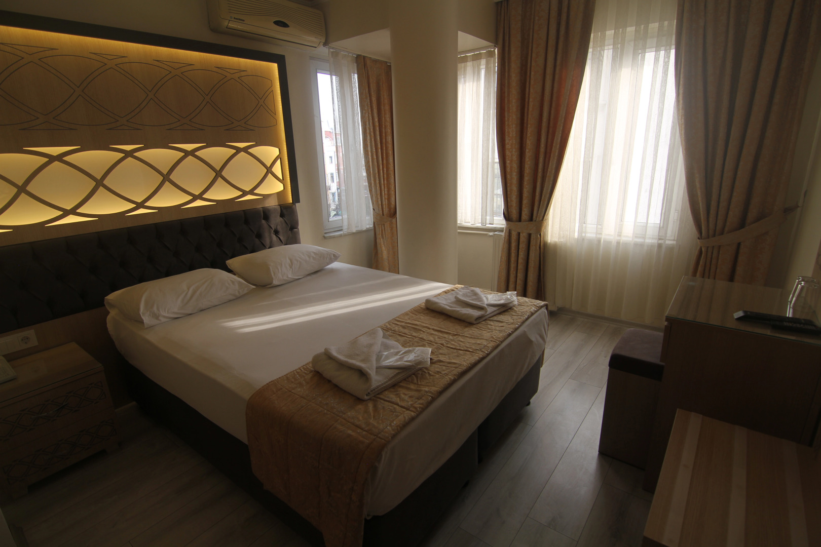 Photo - Grand Liza Hotel