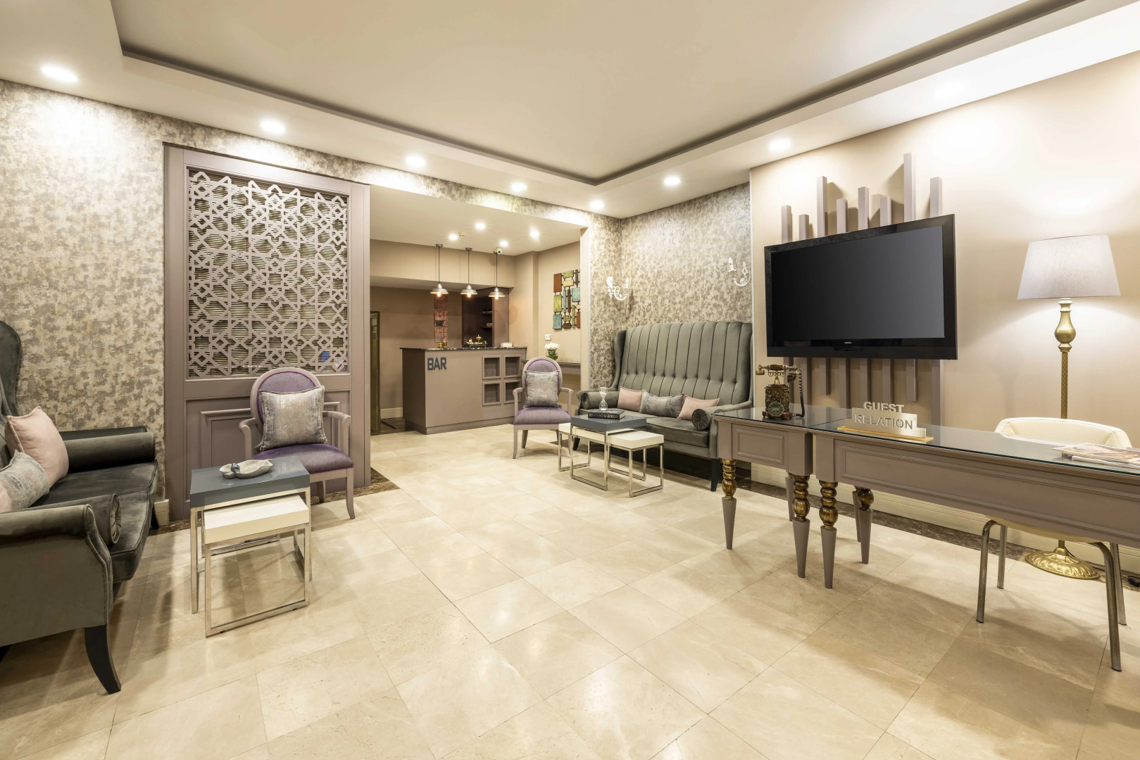 Photo - Raymond Blue Hotel