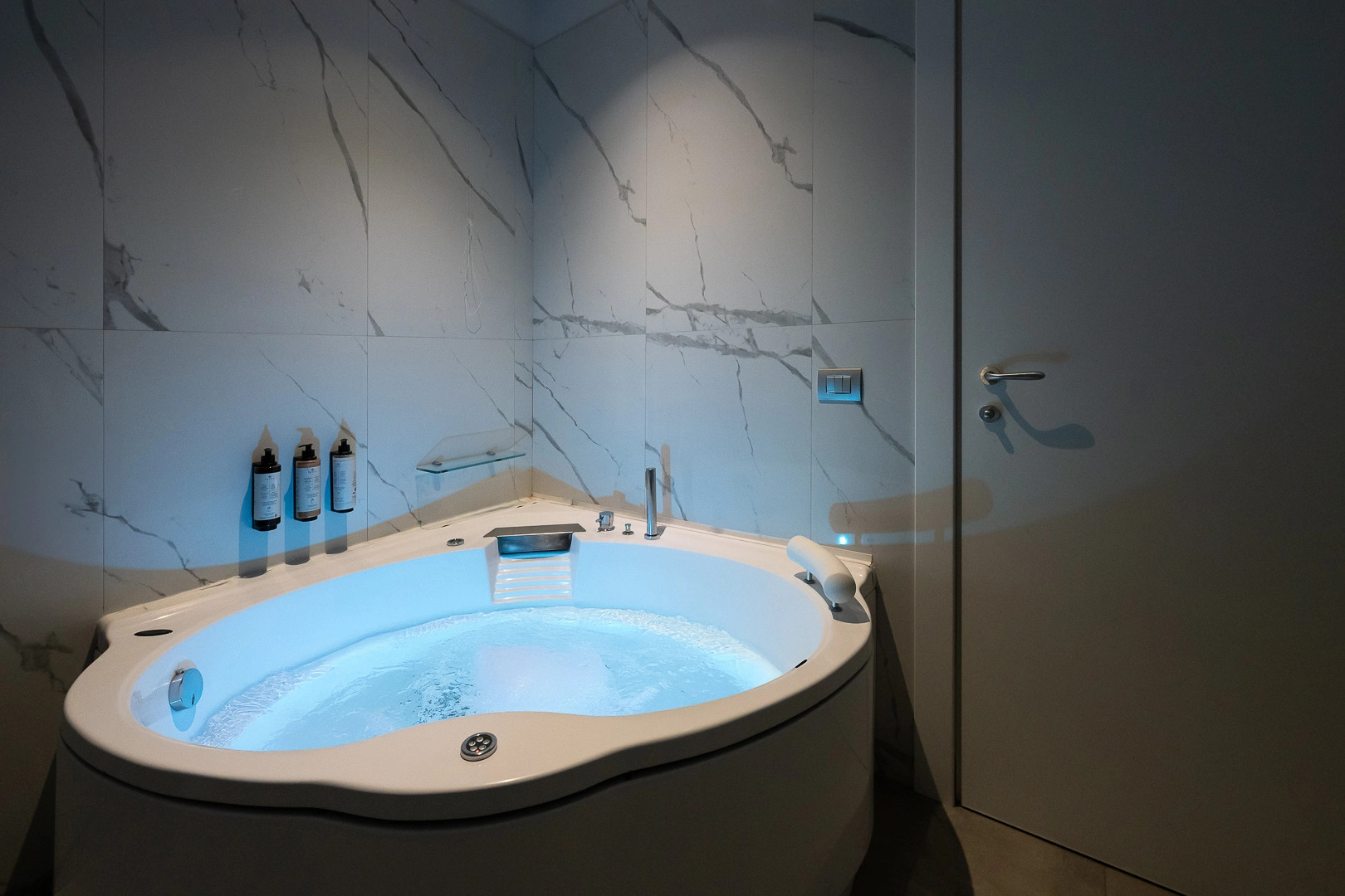 Photo - Hotel Caravita