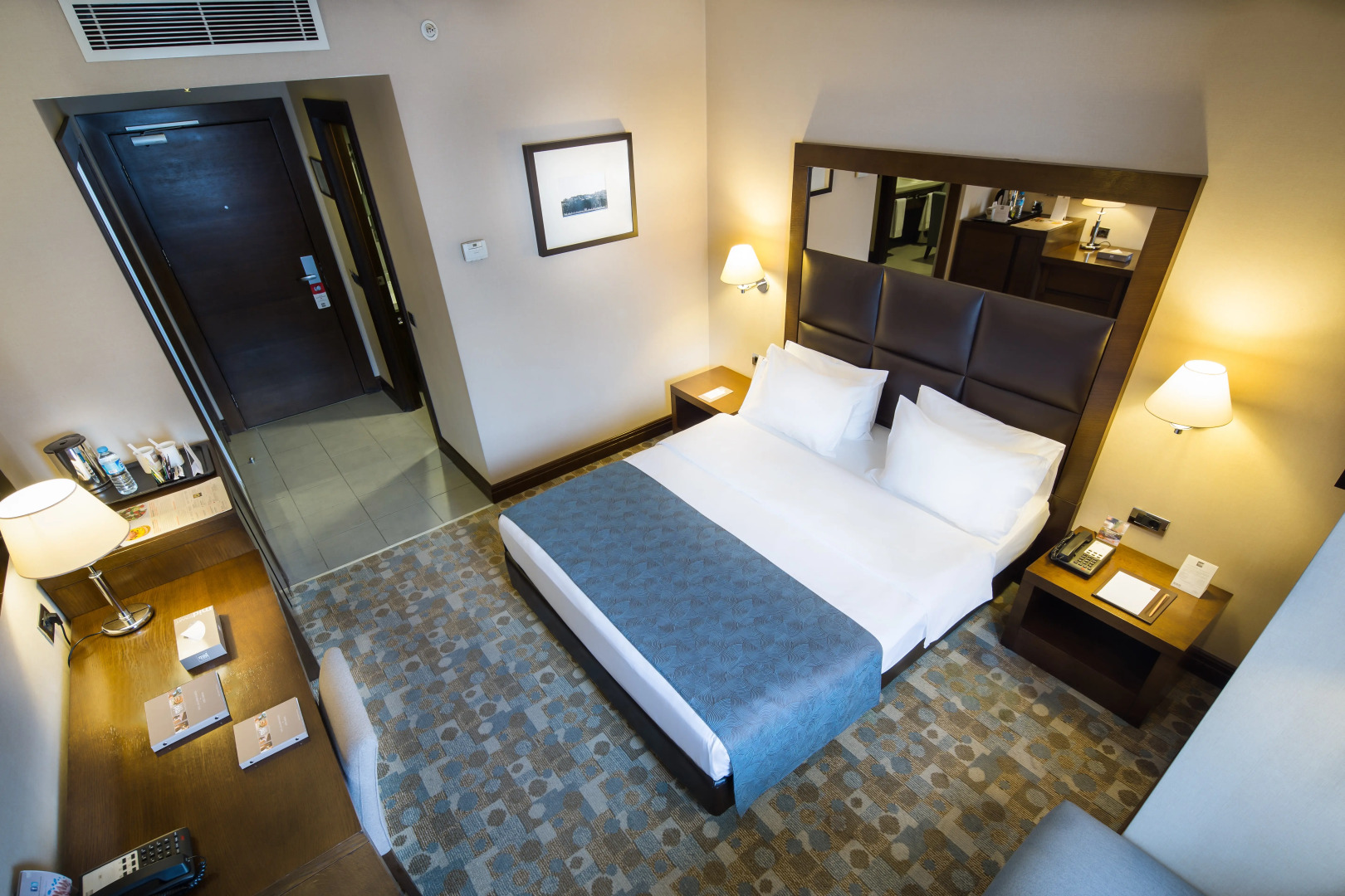 Foto - Midtown Hotel