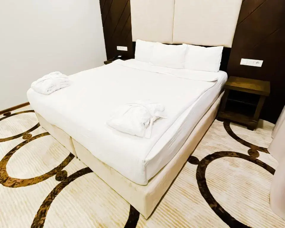 Photo - East Palace Hotel
