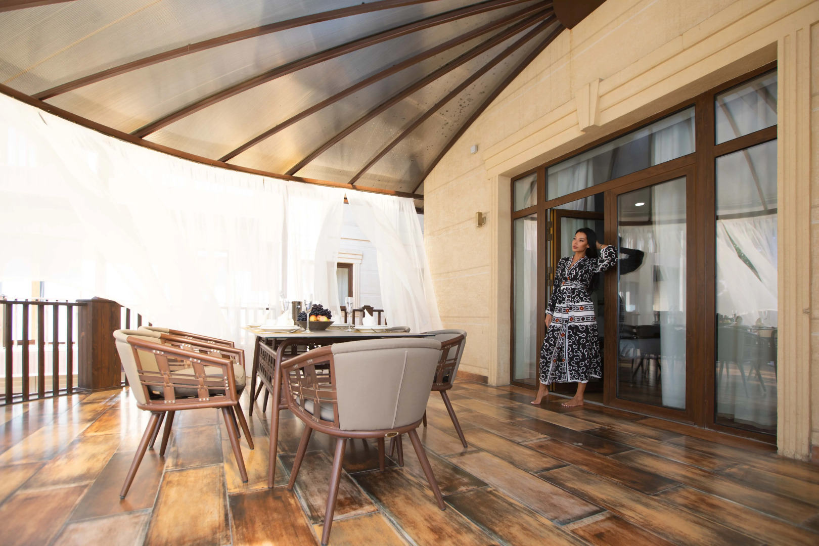 Photo - Krokus Plaza