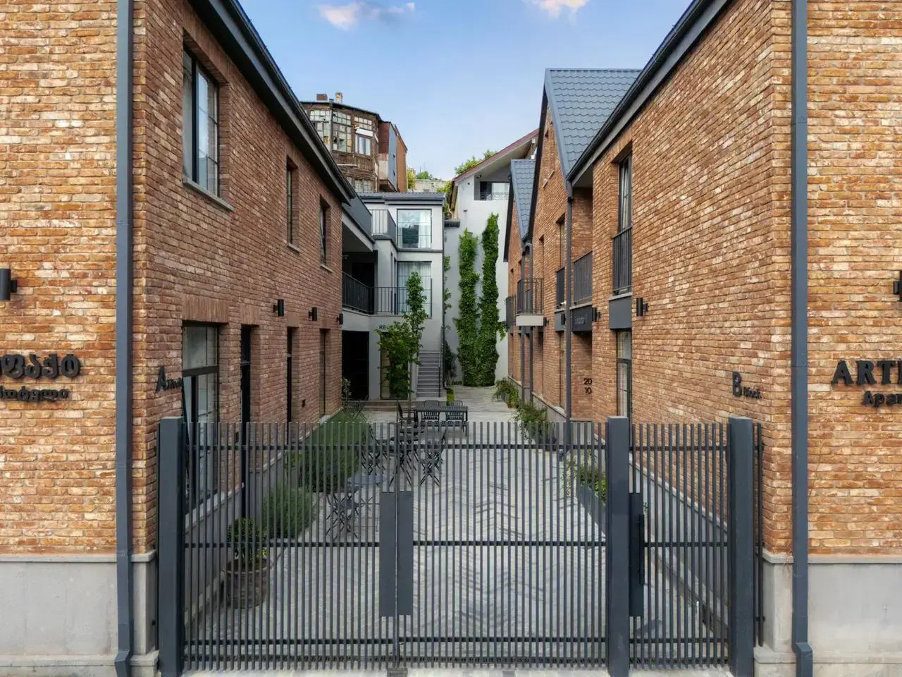 Photo - Artifact Apart Hotel