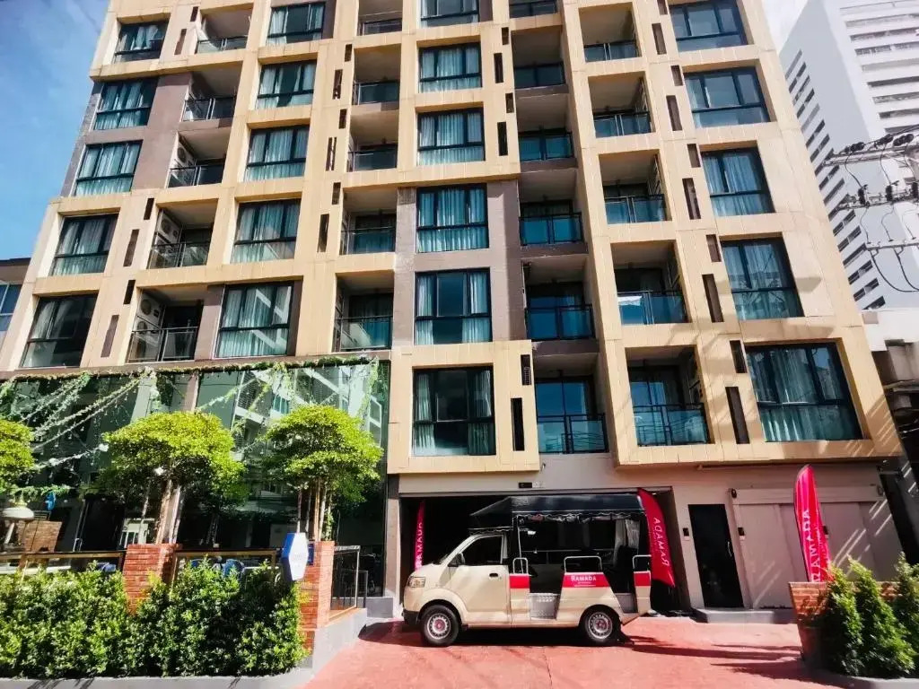 Foto - Ramada Ekamai