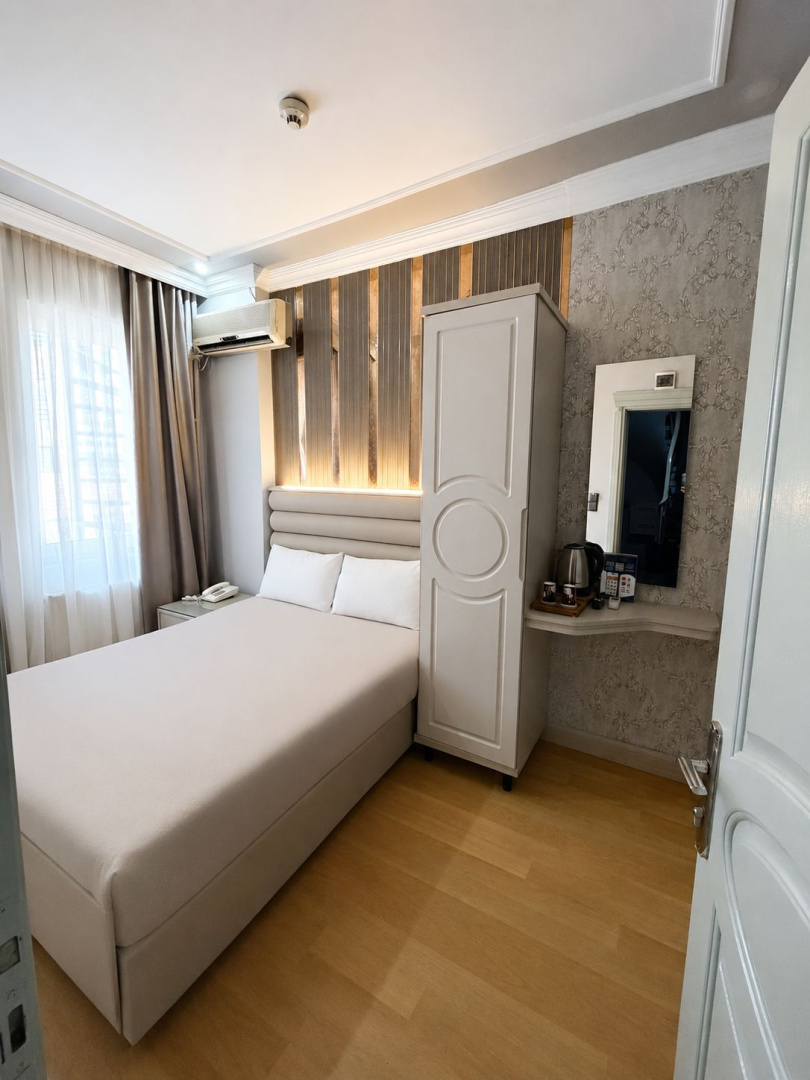 Foto - Crowned Plus Hotel