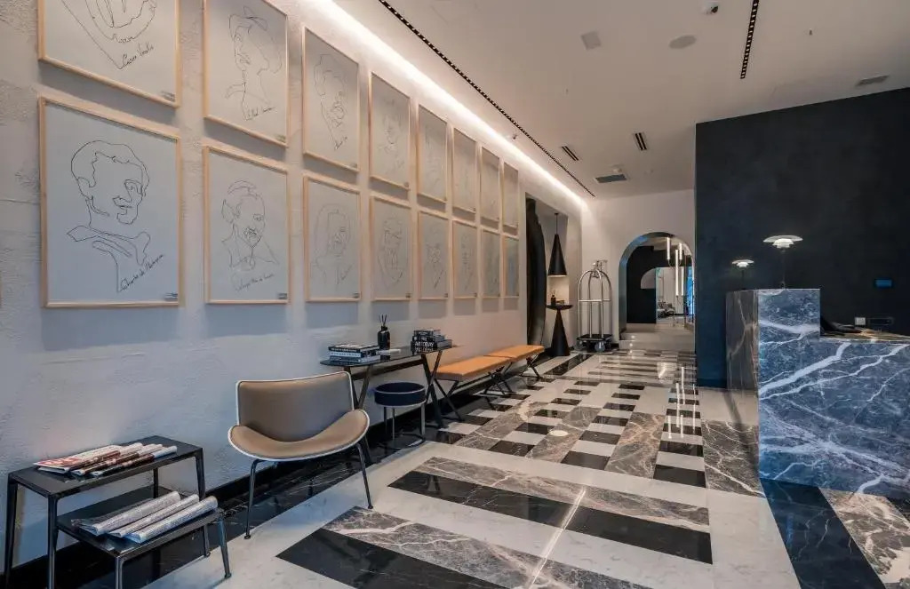 Photo - Monograph Freedom Square