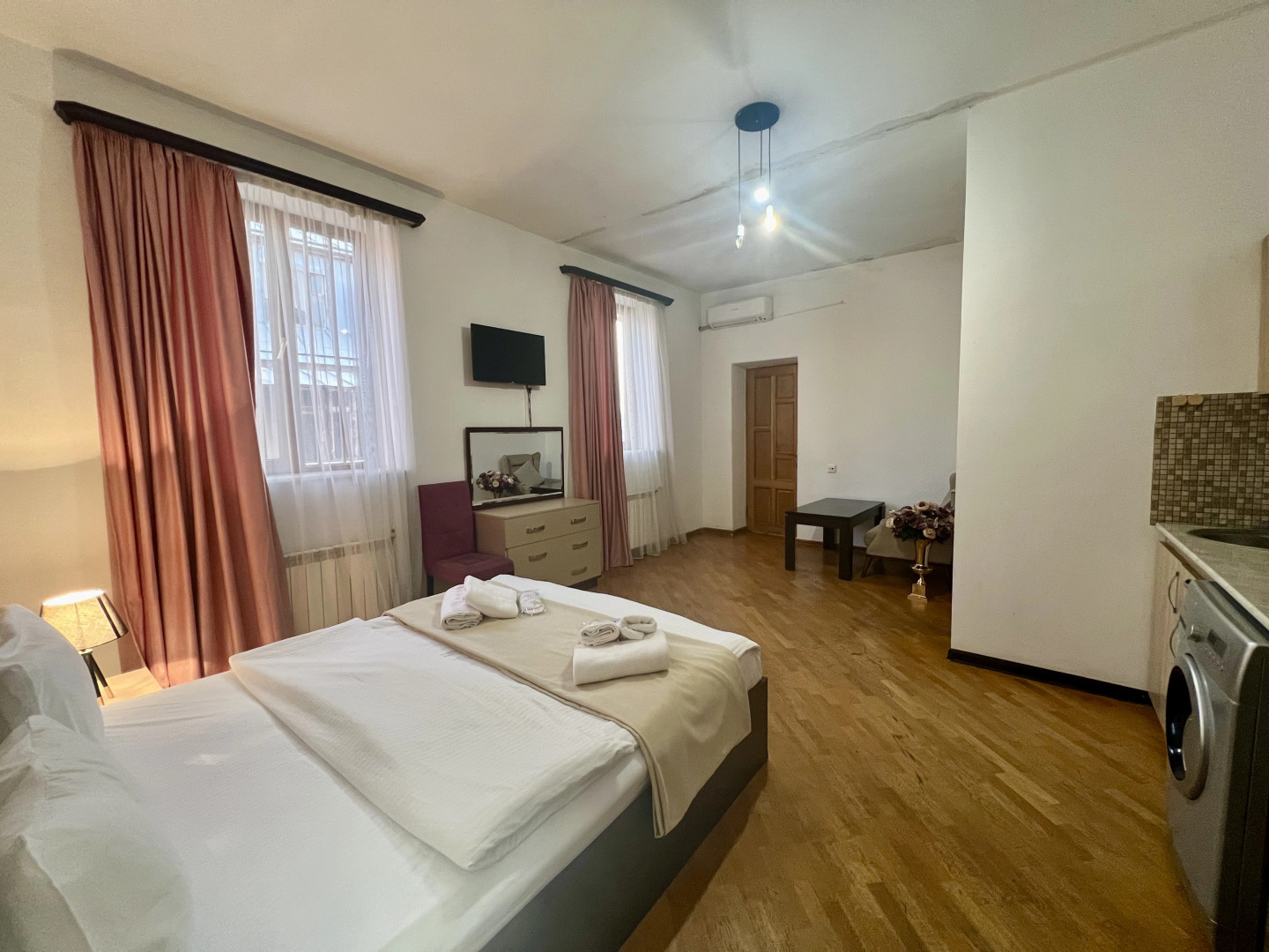 Photo - Family Hotel