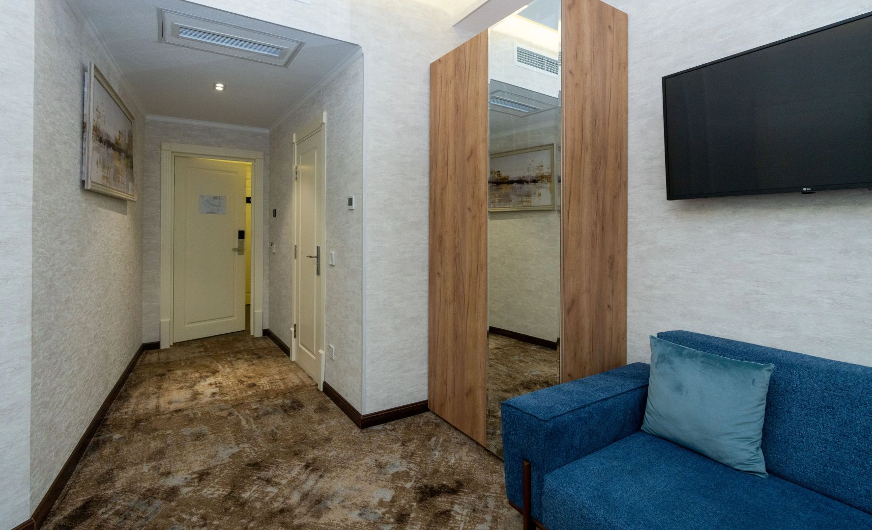 Photo - Garnet Hotel Tashkent