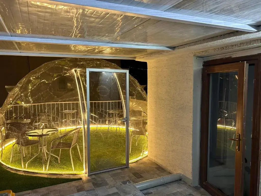 Photo - Global 2022 Hotel