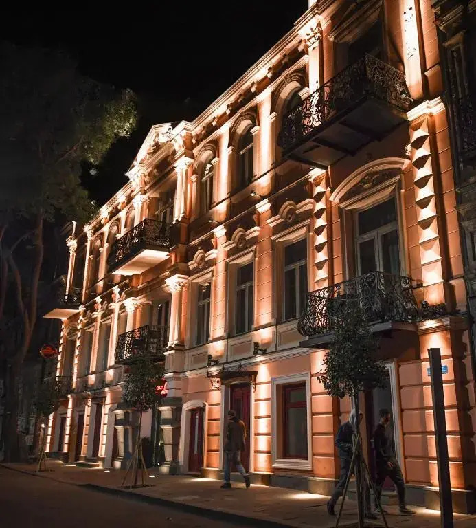 Photo - Heritage Hotel and Suites