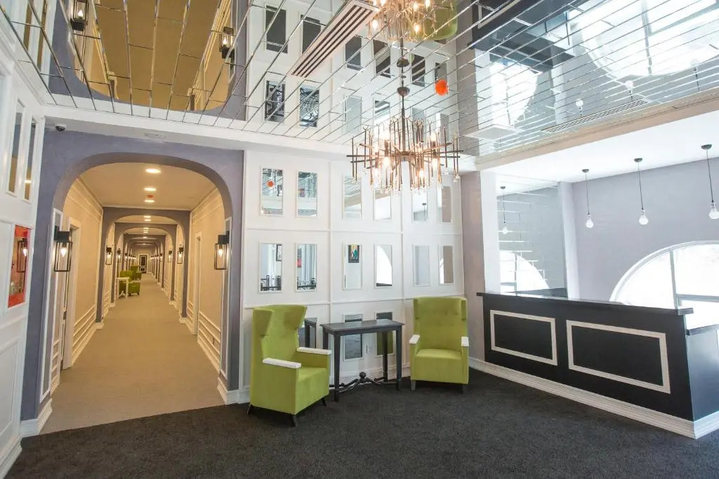 Photo - Dondar Hotel Formula 1 View