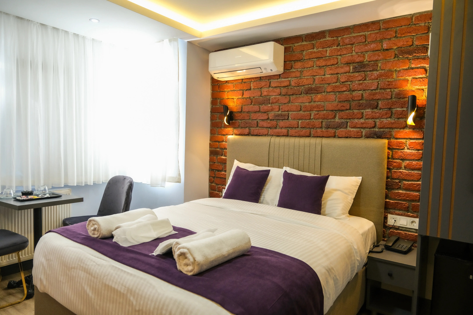 Foto - Yellow Mansion