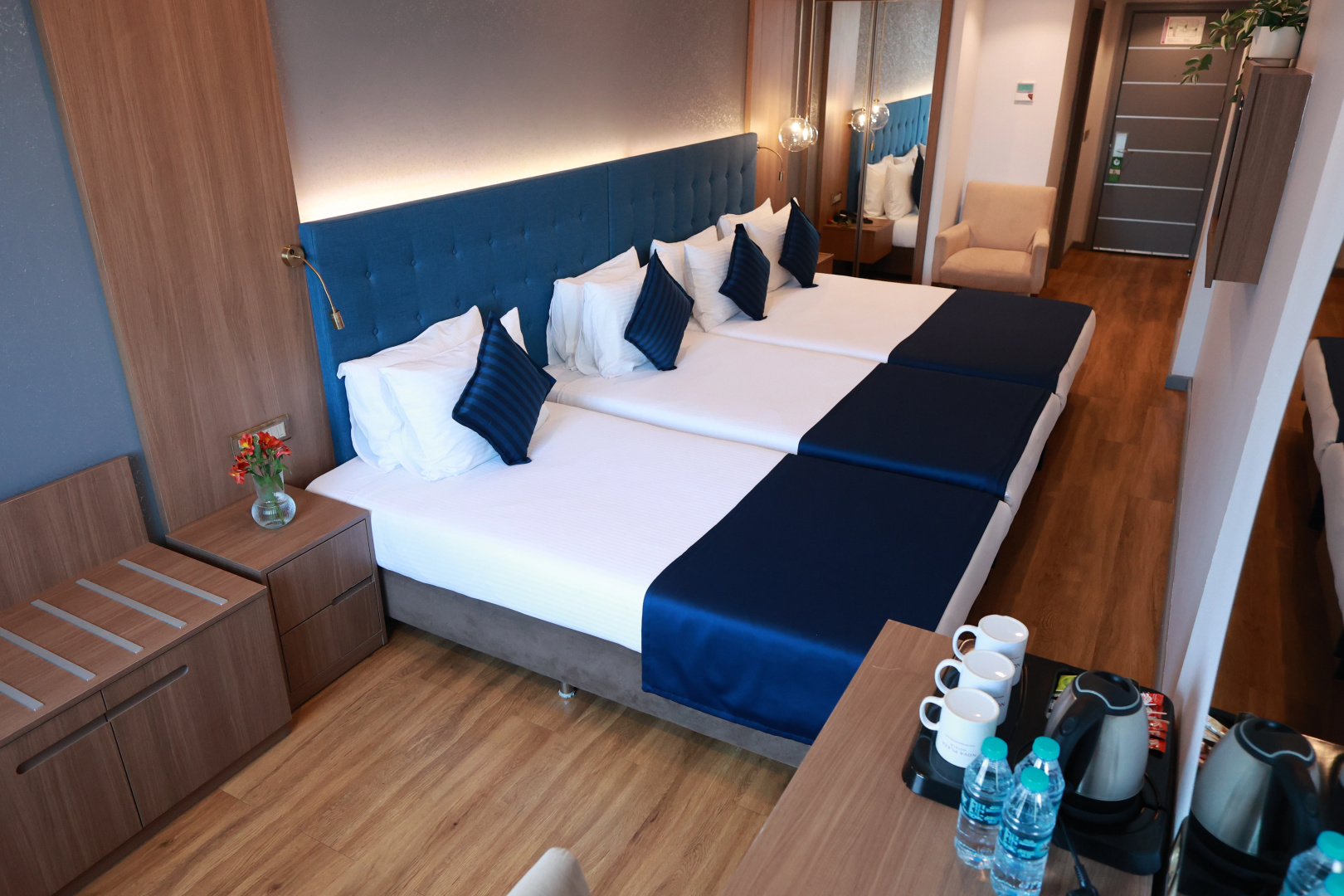Photo - Revia Square Hotel