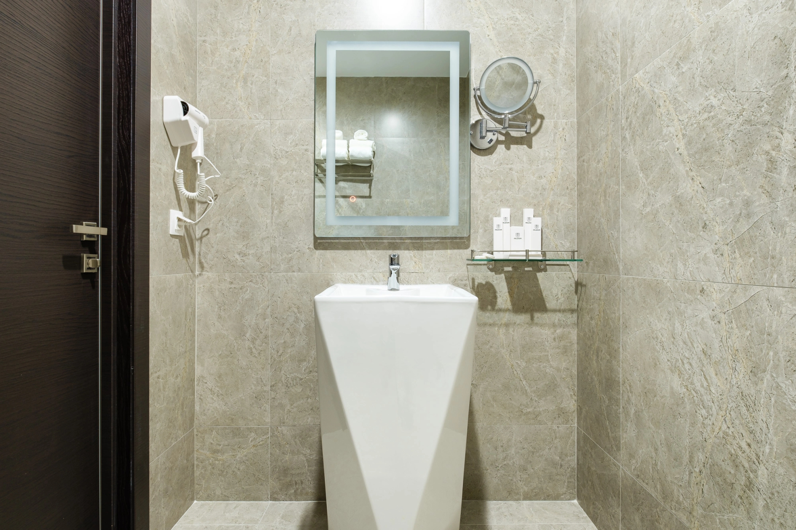 Foto - Grand Mildom Hotel