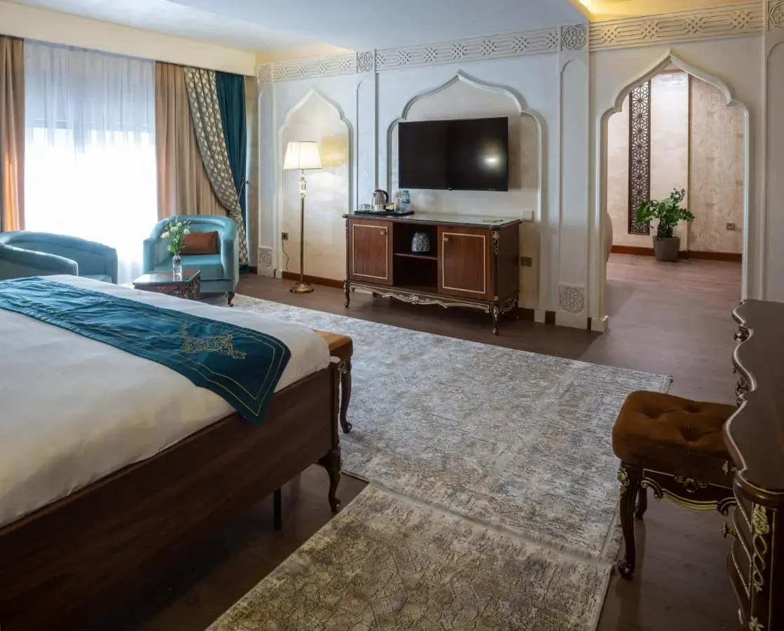 Photo - Manor Hotel