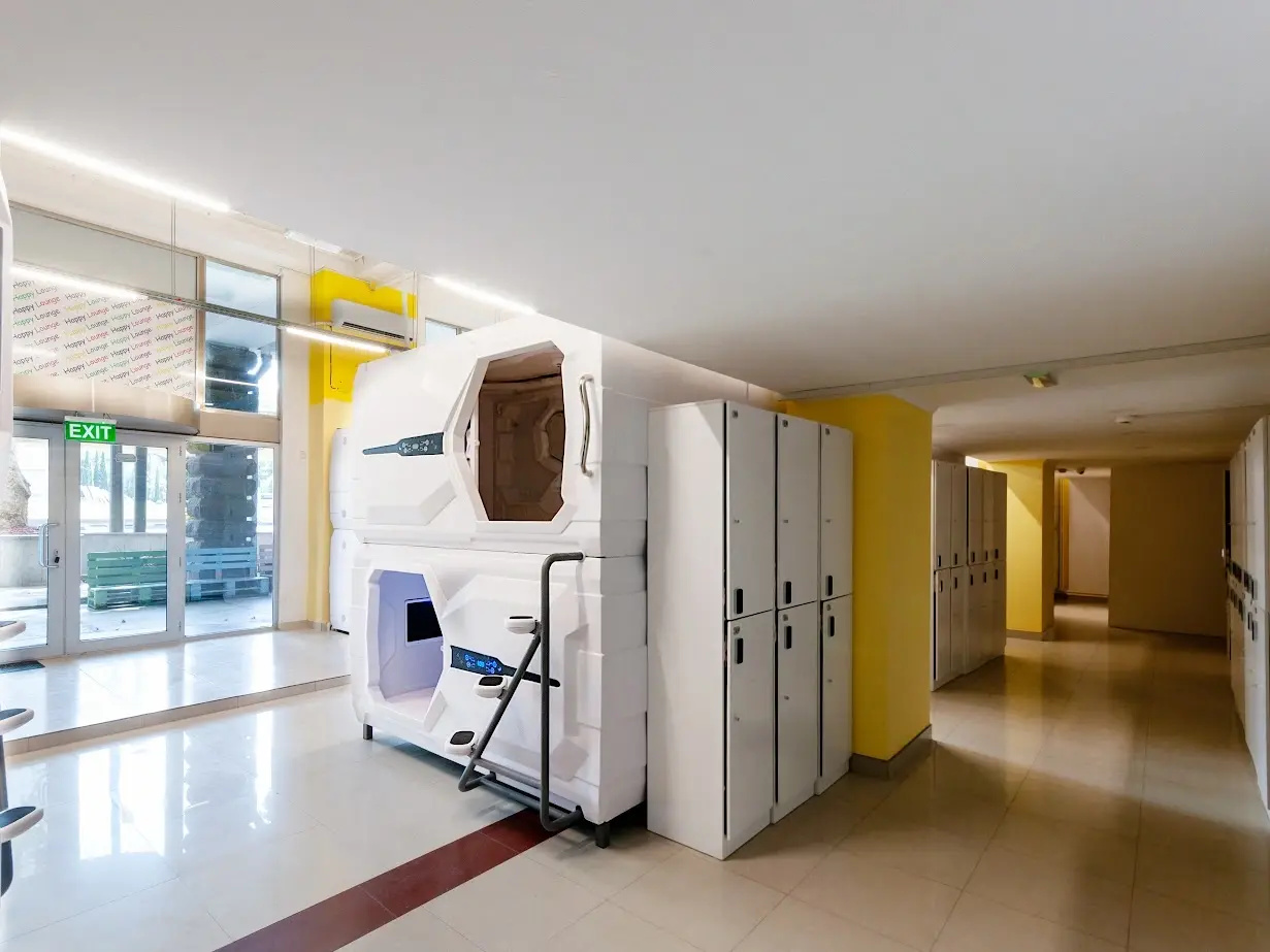 Foto - Capsule Hotel Happy lounge