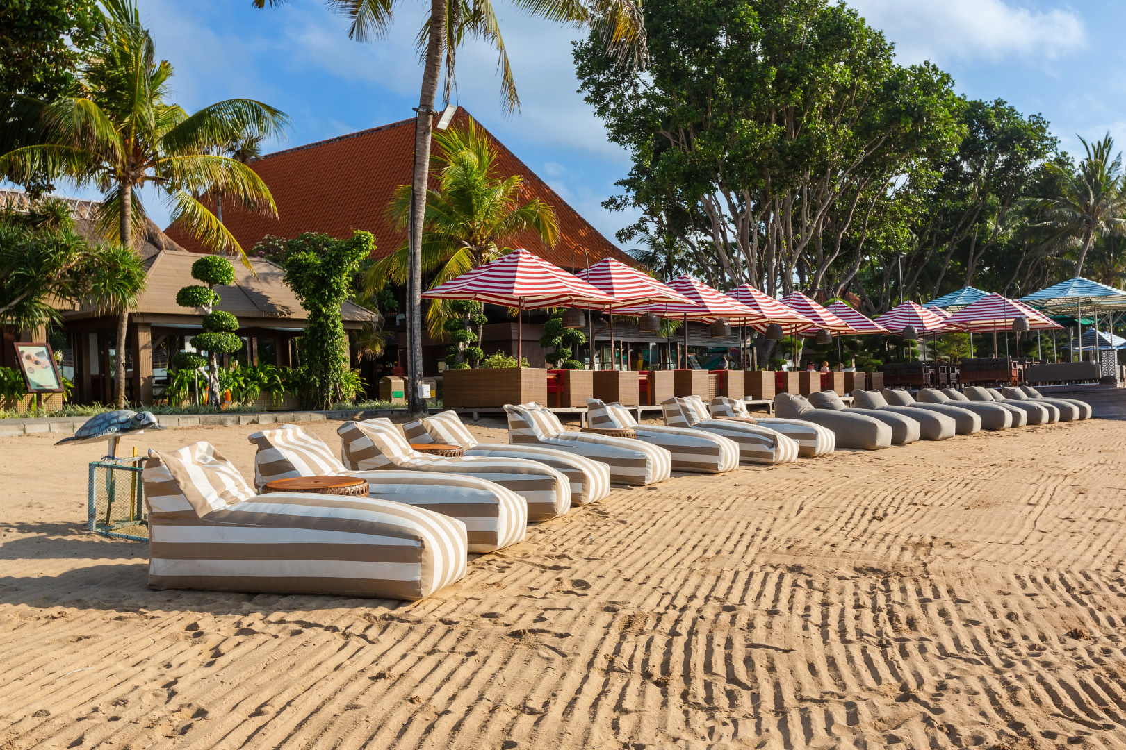 Foto - Puri Santrian Beach Resort And Spa